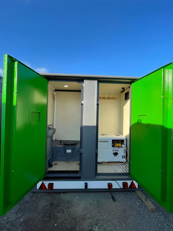 12 x 7.5ft Towable Mobile Welfare Unit With Diesel Generator - M-W Containers
