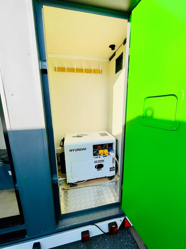 12 x 7.5ft Towable Mobile Welfare Unit With Diesel Generator - M-W Containers
