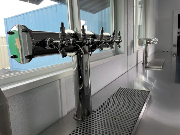 40ft Shipping Container Bar - M-W Containers