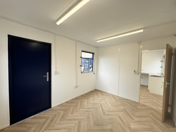 Custom 32Ft × 10ft Cabin Office + Canteen + 1+1 WC Wash Rooms Anti-Vandal - M-W Containers