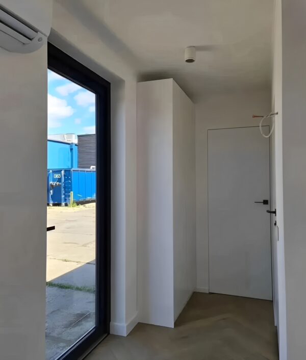 Custom 40ft Shipping Container House - M-W Containers