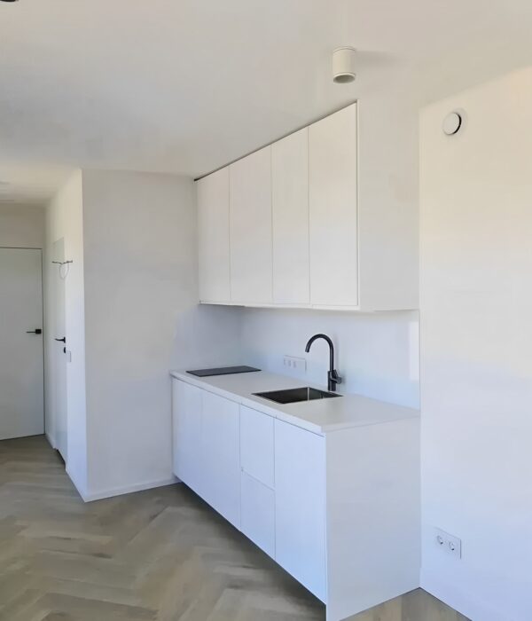 Custom 40ft Shipping Container House - M-W Containers